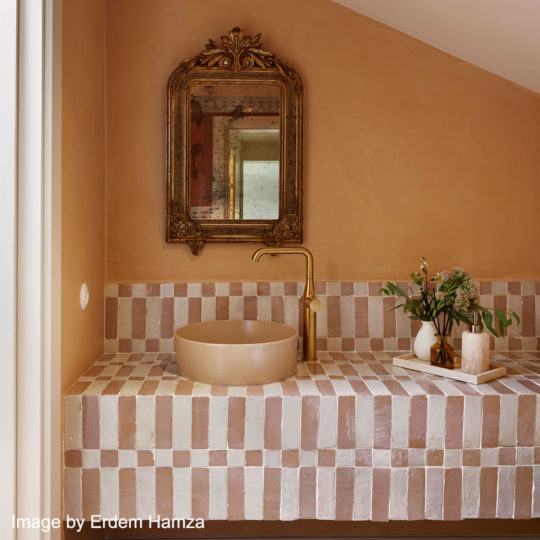 terracotta bathroom vanity unit with ecru bejmat tiles